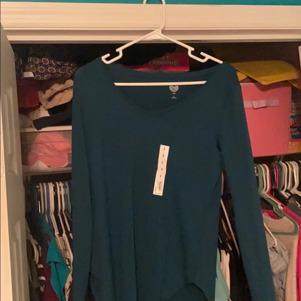 Long sleeve tee